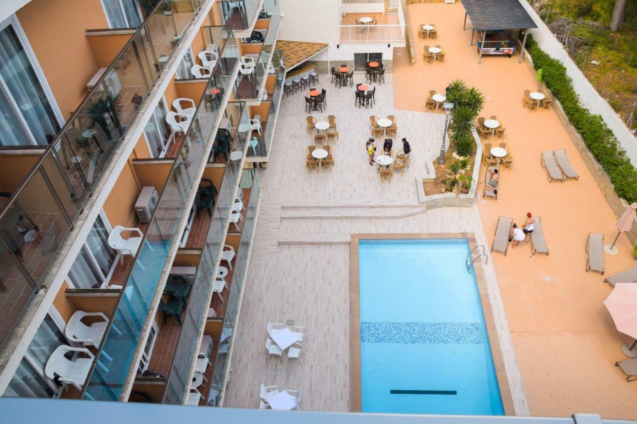 Hotel Costa Mediterraneo Эл Аренал Экстерьер фото